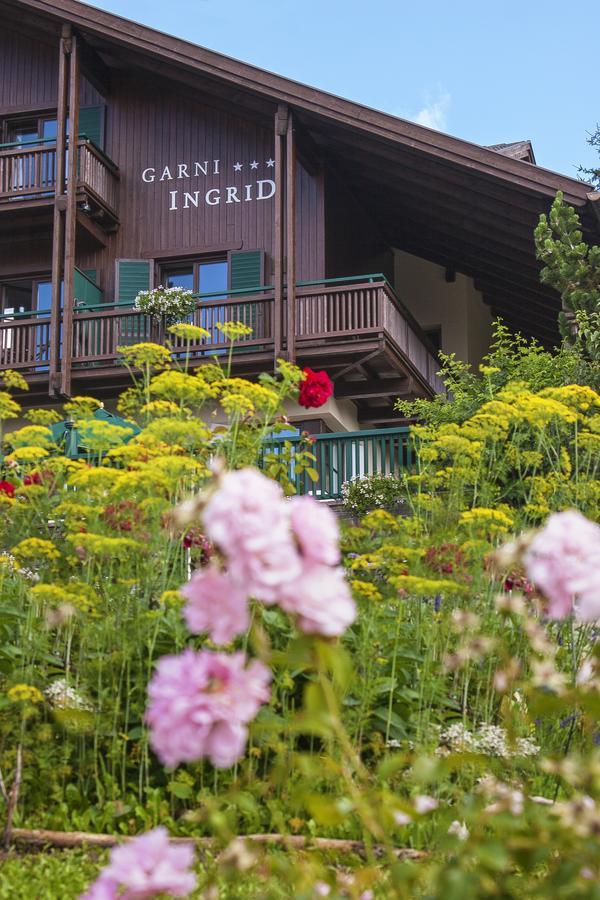 Garni Ingrid Bed & Breakfast Dobbiaco Exterior photo